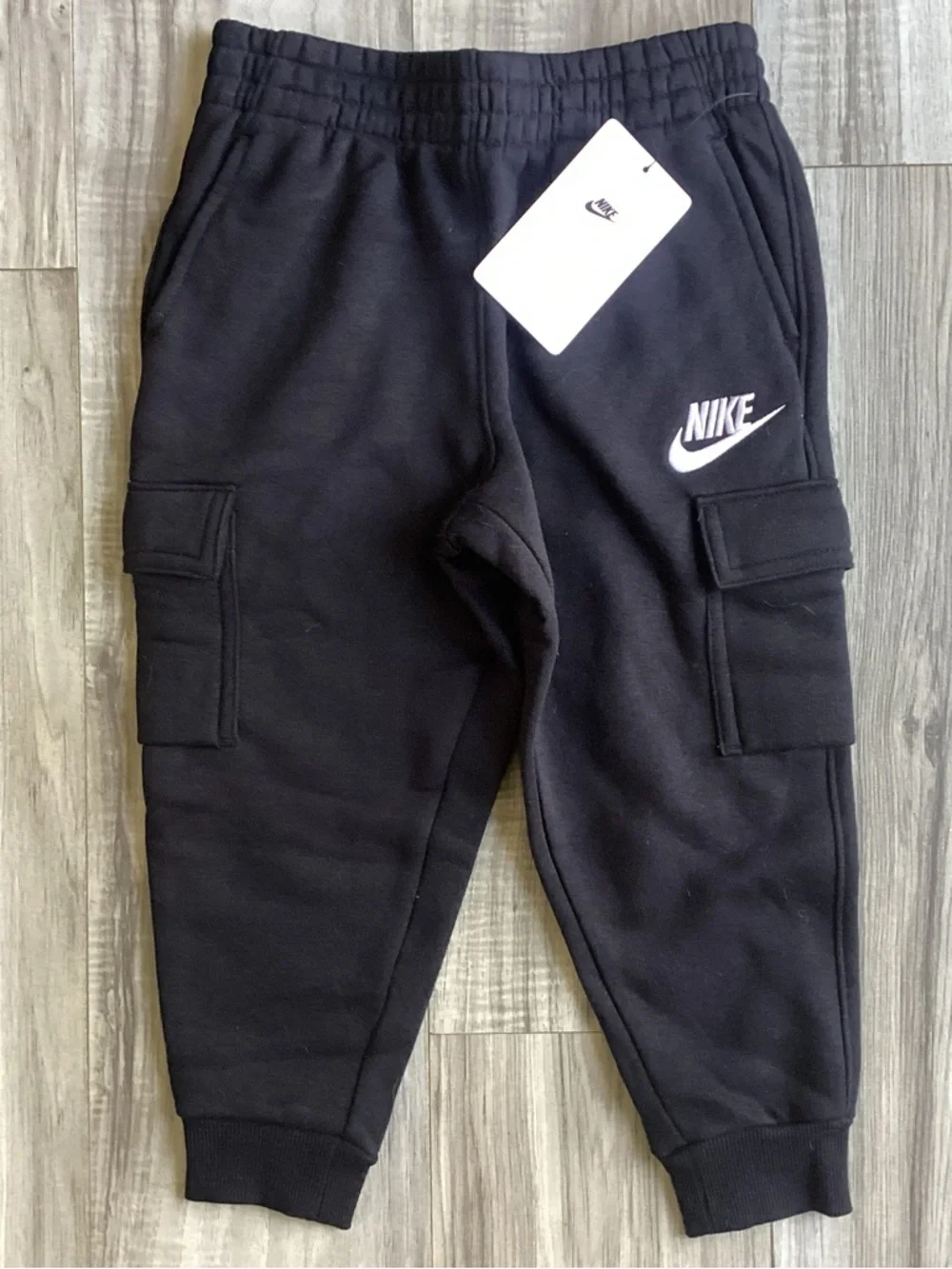 Nike Boys l/s tee & cargo joggers outfit size 4(NWT) ~FIRM, NO OFFERS~ - Picture 4 of 6